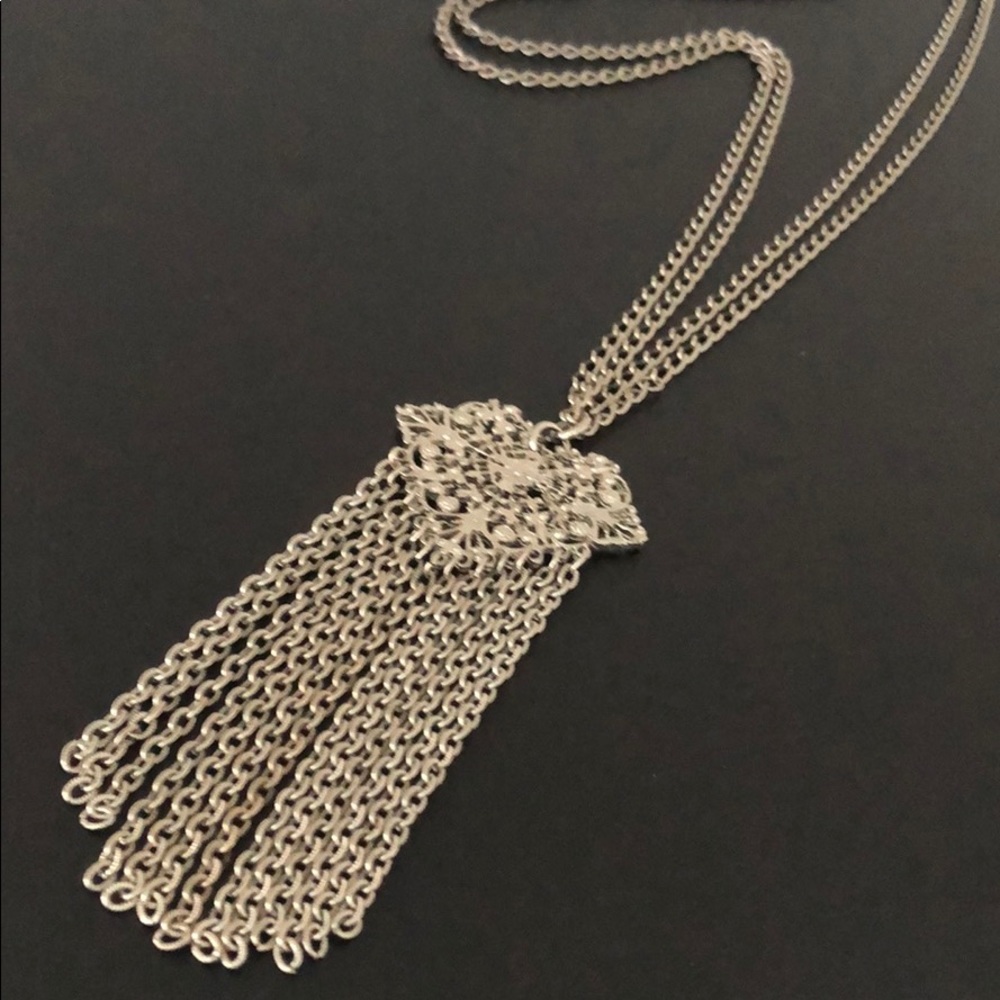 VINTAGE BOHEMIAN SILVER METAL CHAINED NECKLACE - Picture 6 of 8